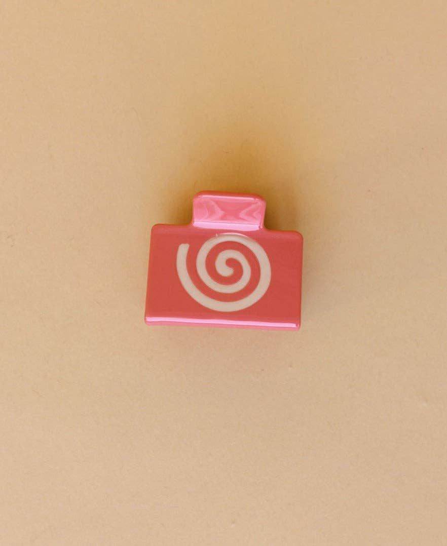 Pia Clip