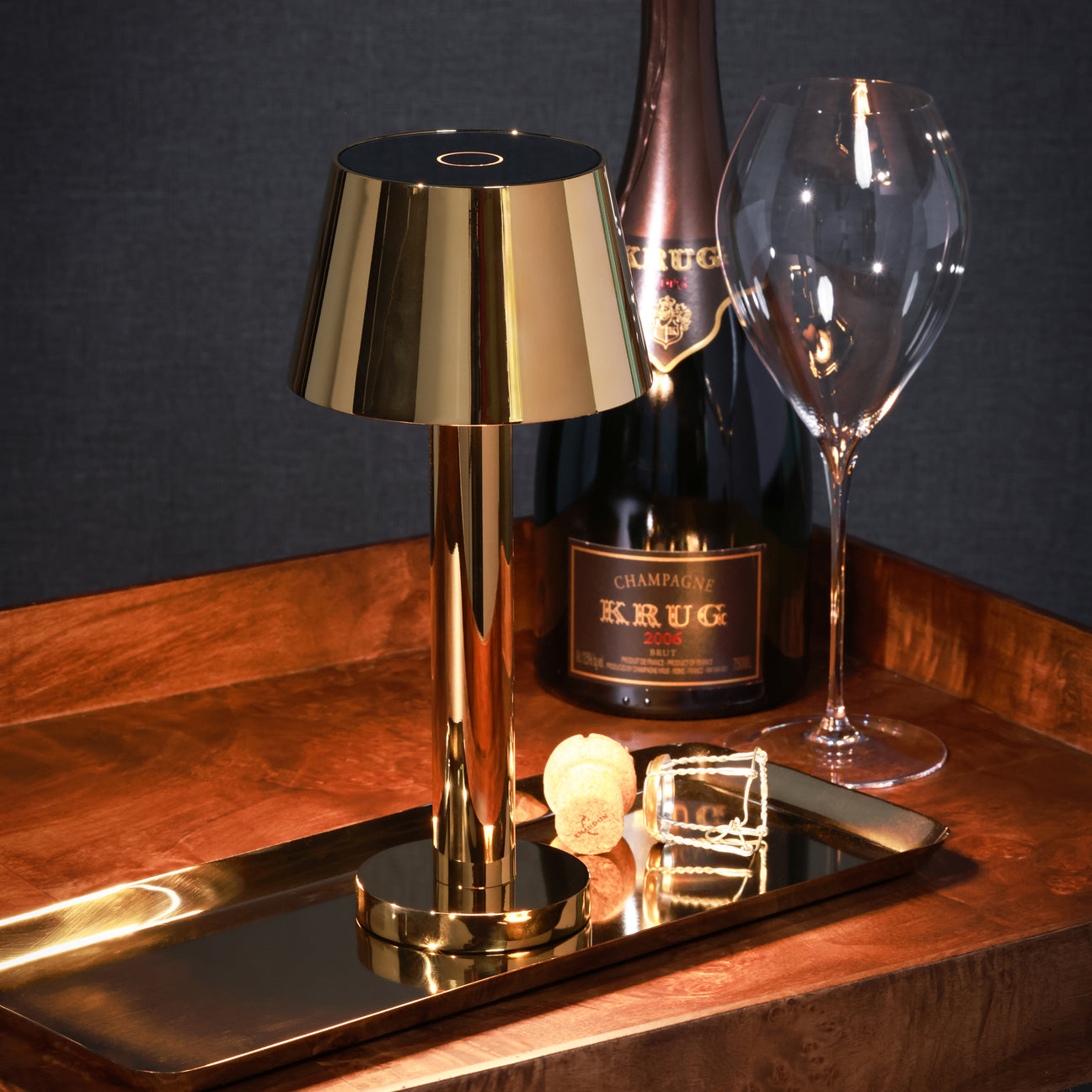 COMO Rechargeable Table Light - Polished Gold