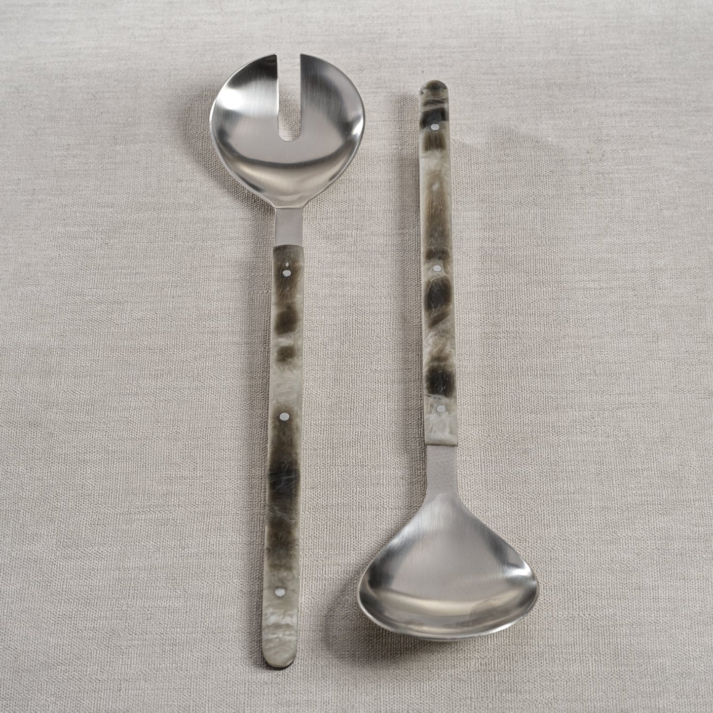 Server Set with Tortoise Design Handles - Serveware by Carlyle Avenue