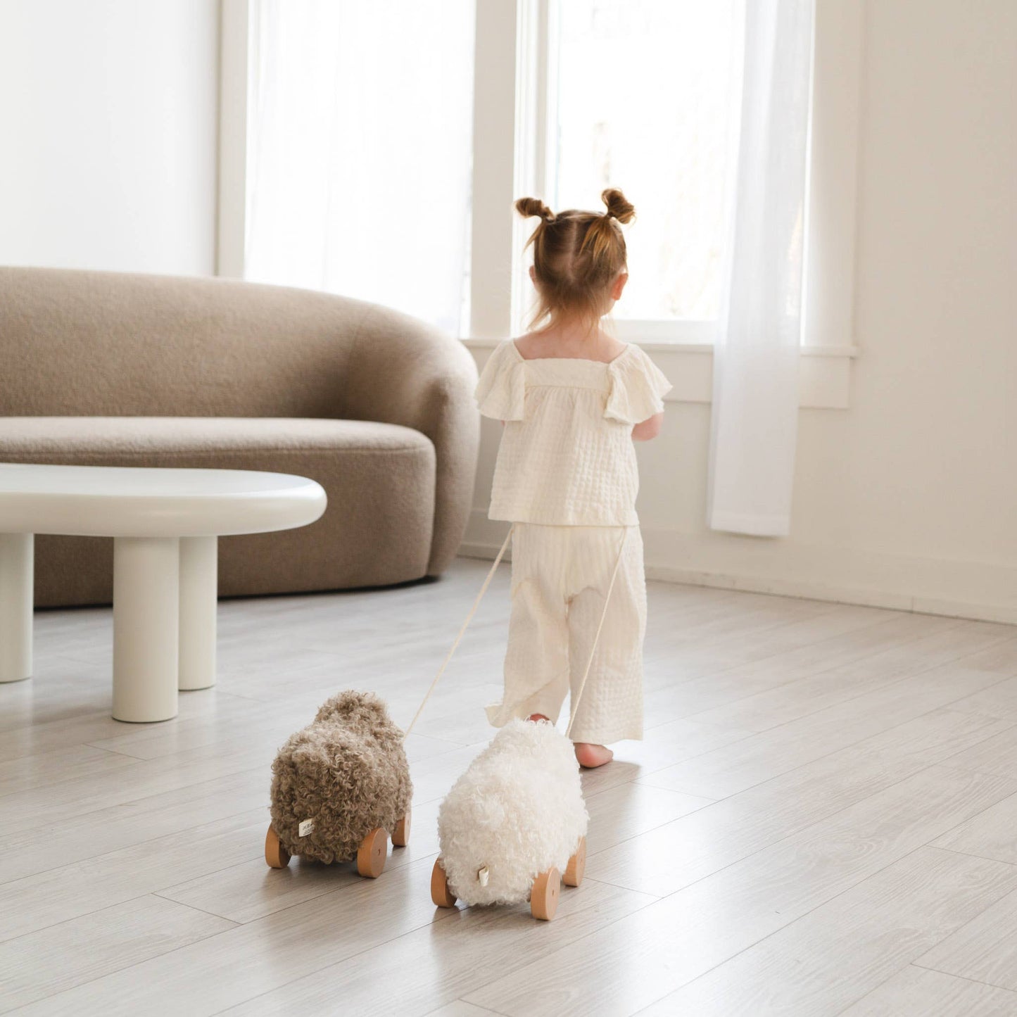 BELLA // pull-along sheep cream