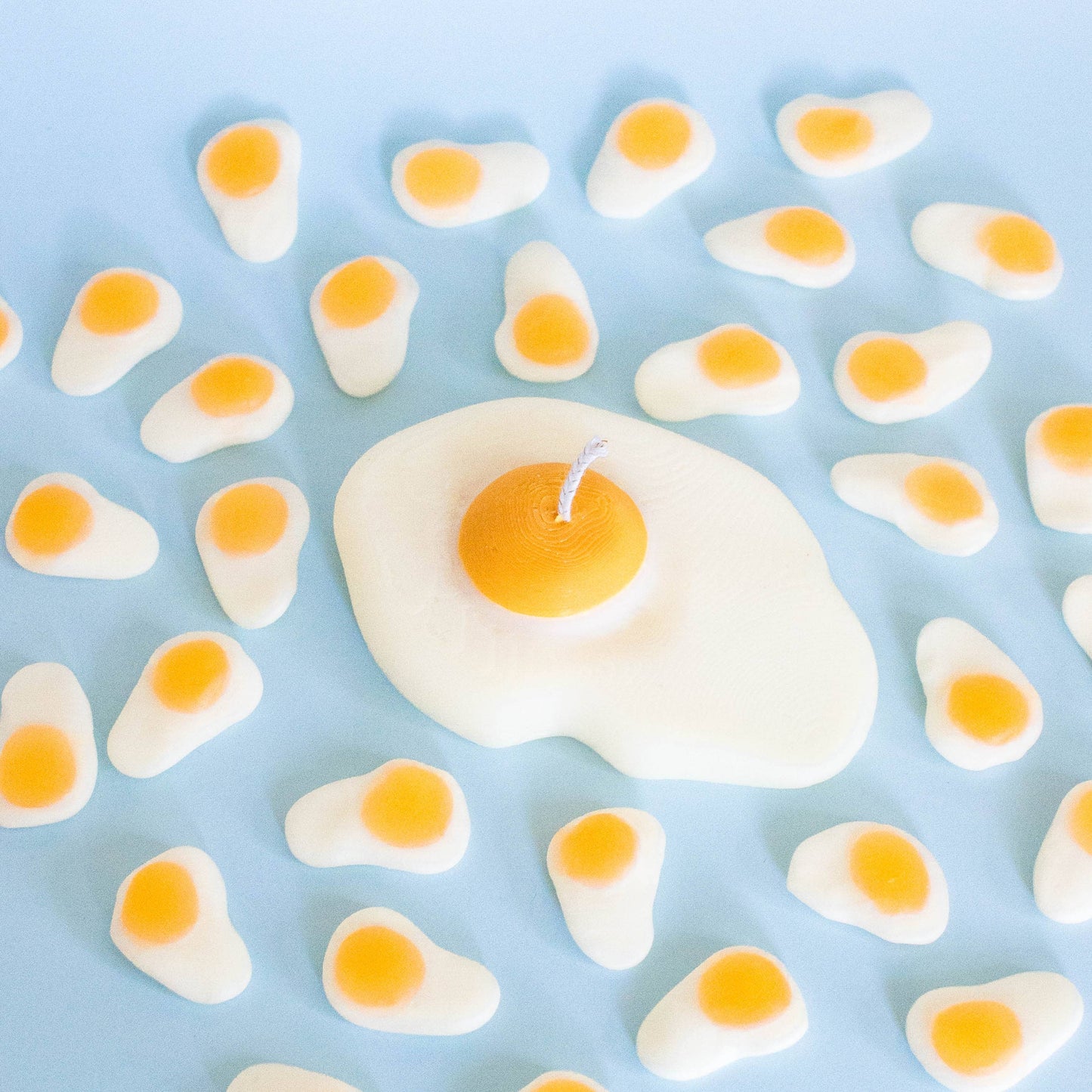 Oeuf au Plat / Fried Egg Candle - by Carlyle Avenue