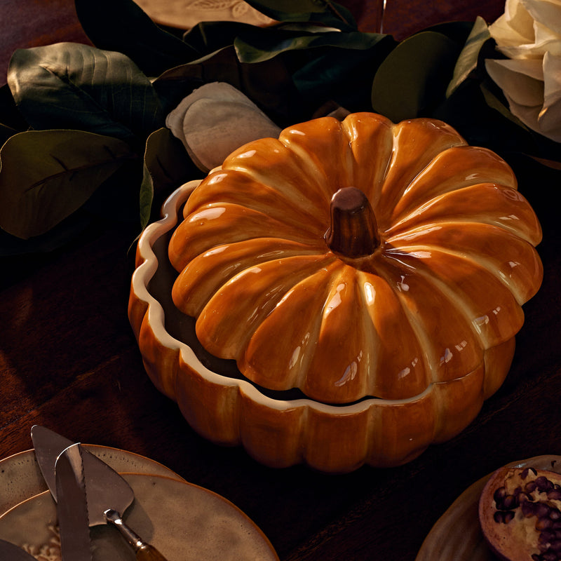 pumpkin bowl with lid on thanksgiving table