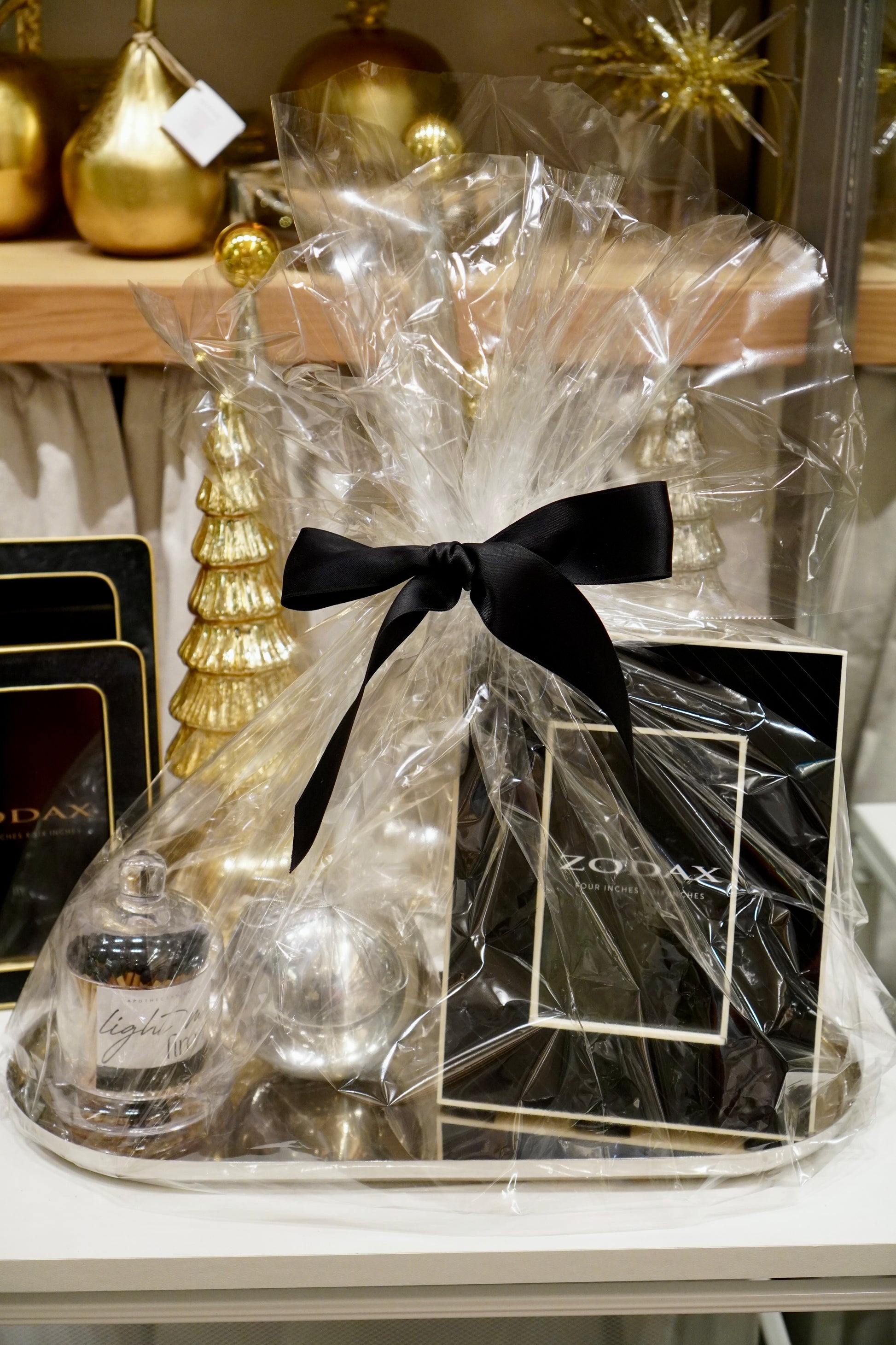 black and silver gift set