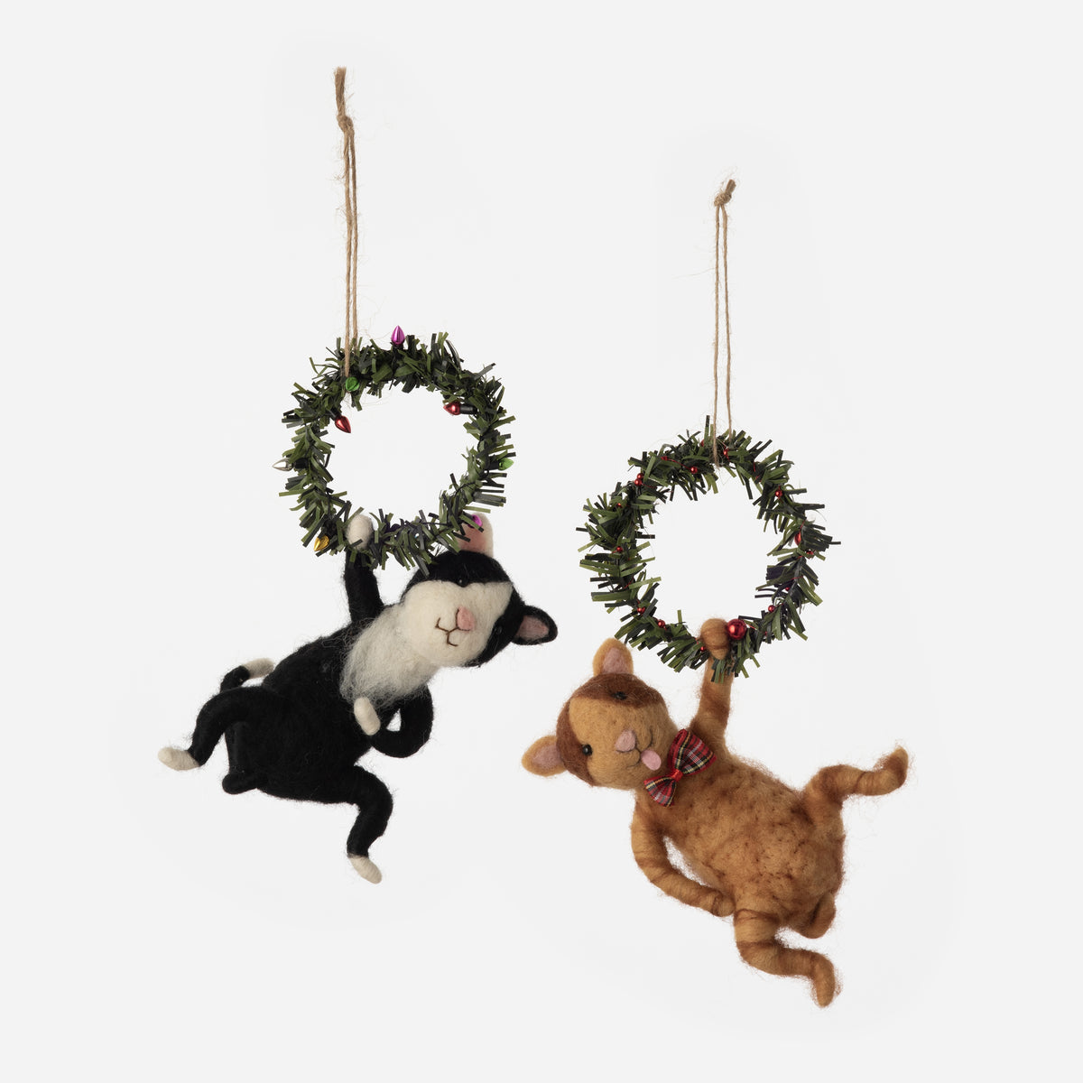 Cat Wreath Ornament, Set of 4, 2 Assorted