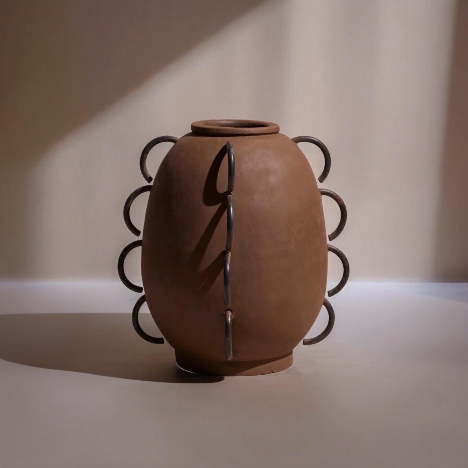 Elliot Terracota Vessel - CARLYLE AVENUE