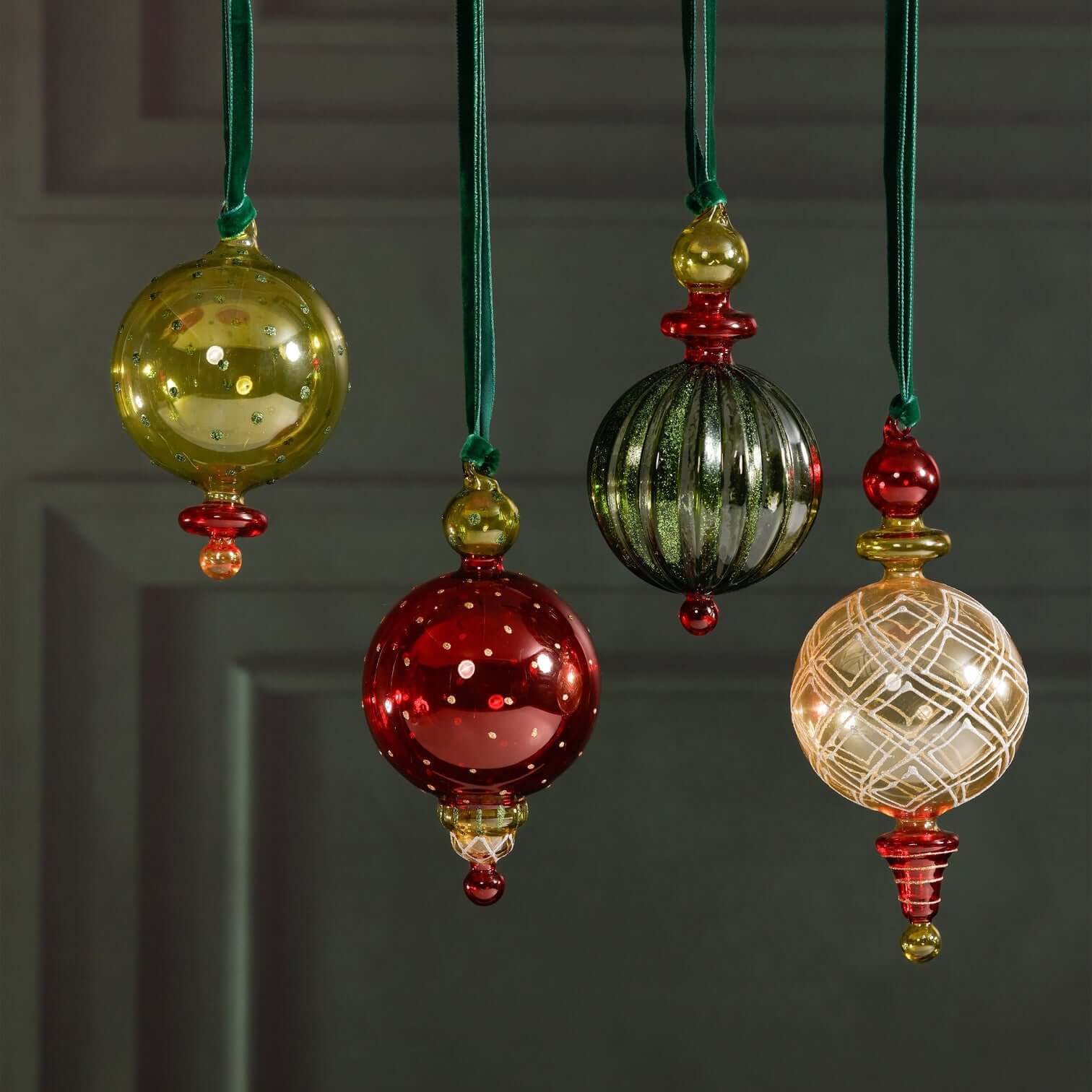 Festive Ornament - Set of 4 Assorted