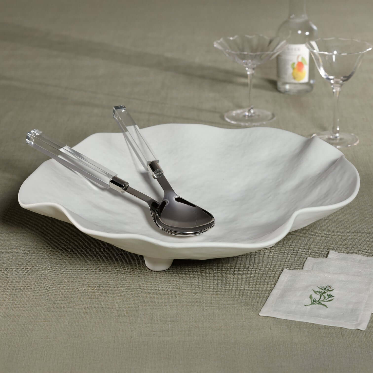 Alfresco Ceramic Round Wavy Bowl on Stand