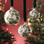 Leaf Pattern Glass Ball Ornament