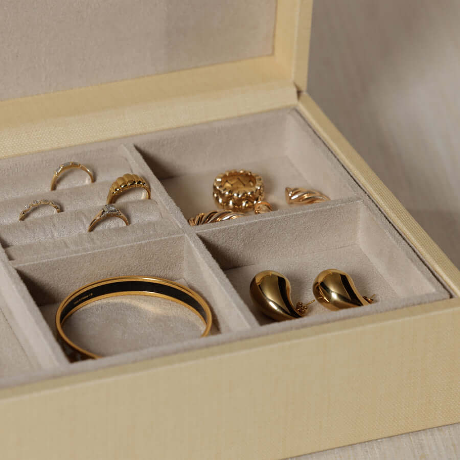 Linea Light Natural Raffia Jewelry Box