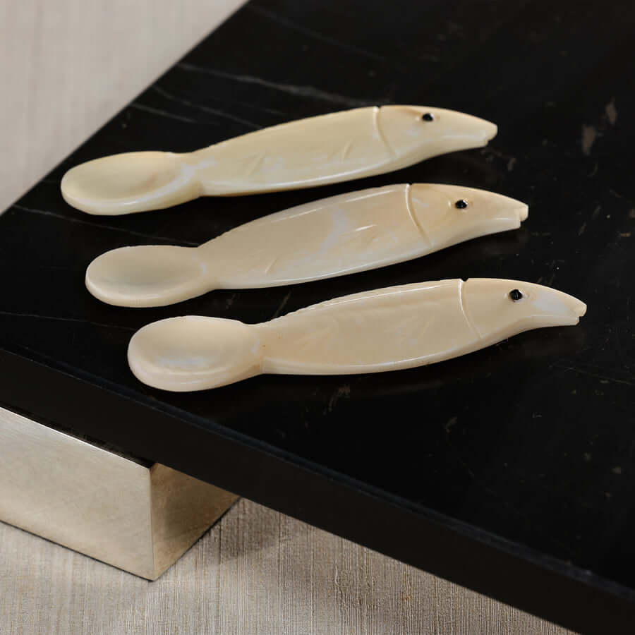 Mother of Pearl Fish Condiment / Caviar Spoon - Set of 4
