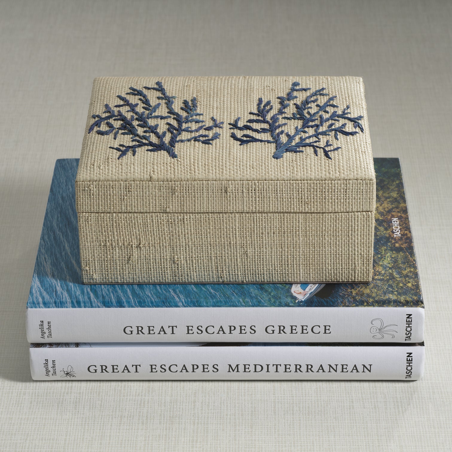 Coral Lagoon Natural Fiber Raffia Box
