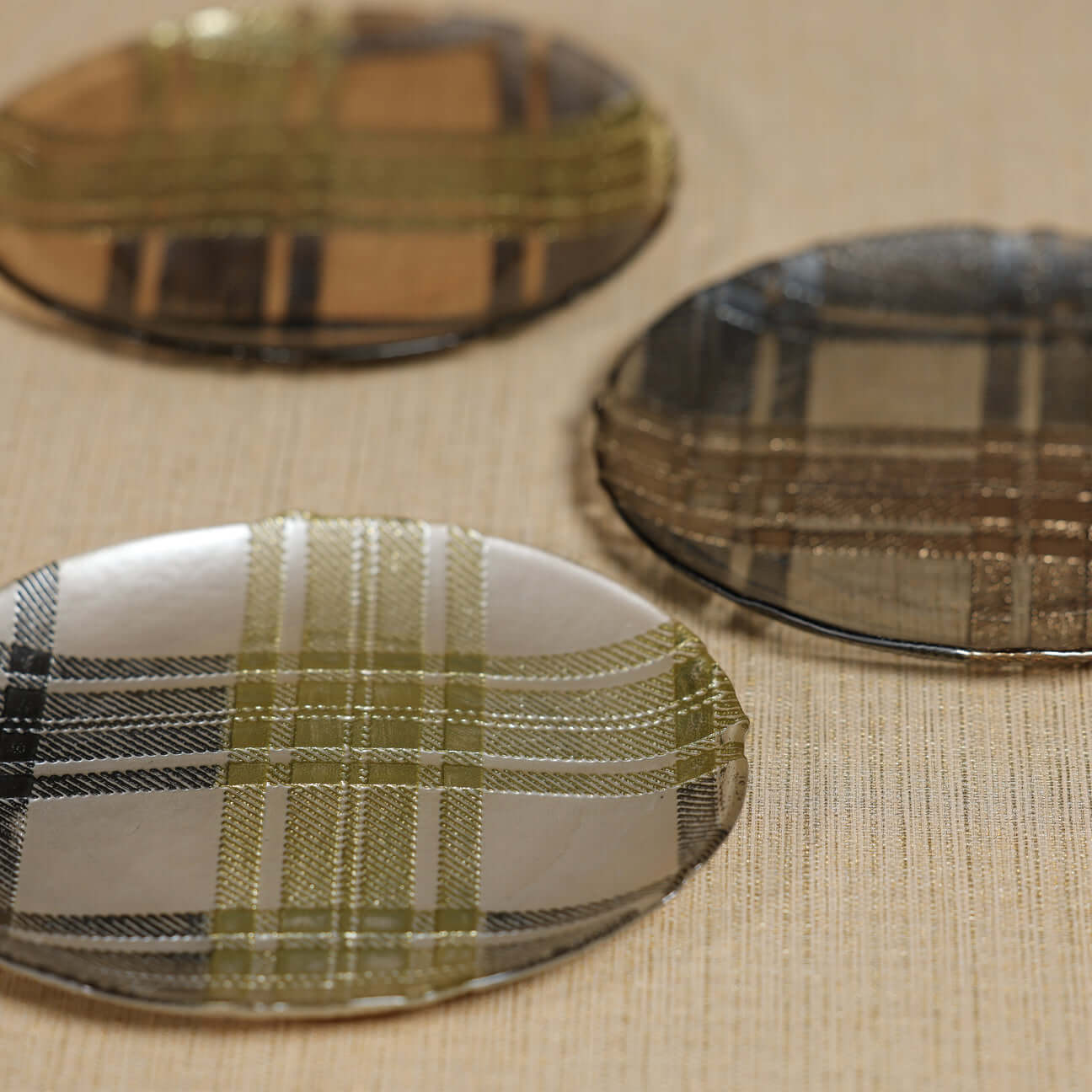 Plaid Dessert Plate - Set of 3 Assorted - CARLYLE AVENUE