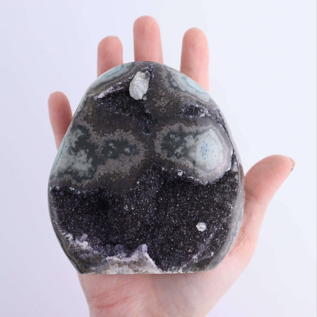 Uruguay Amethyst Cut Base