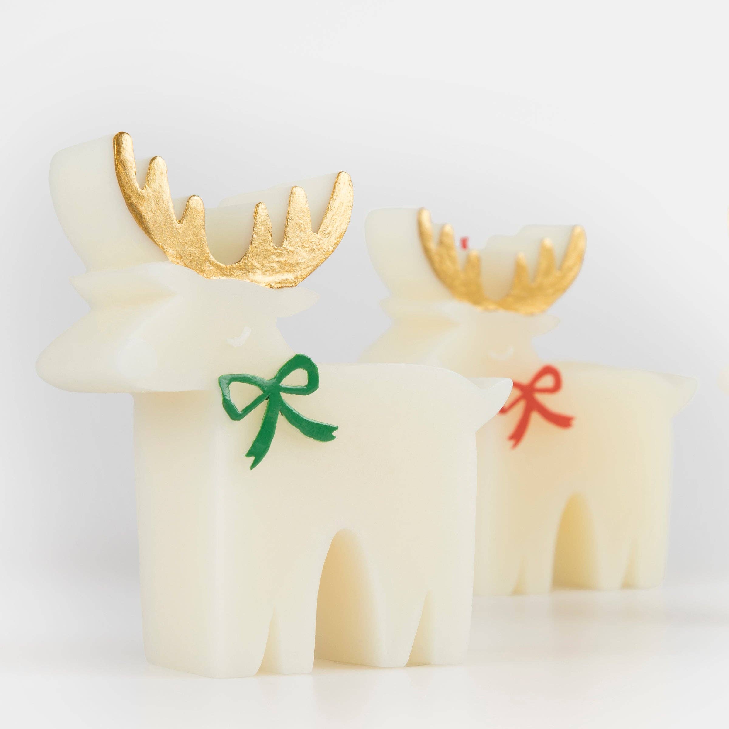 Reindeer With Bow Candles