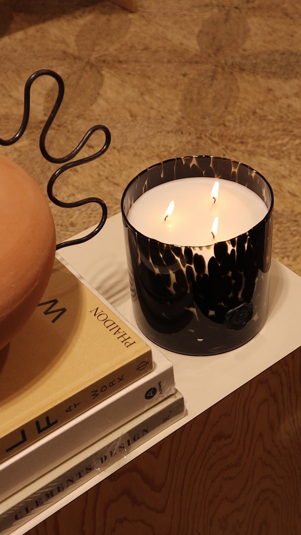 AG Opal Glass Candle - Black - Fig Vetiver