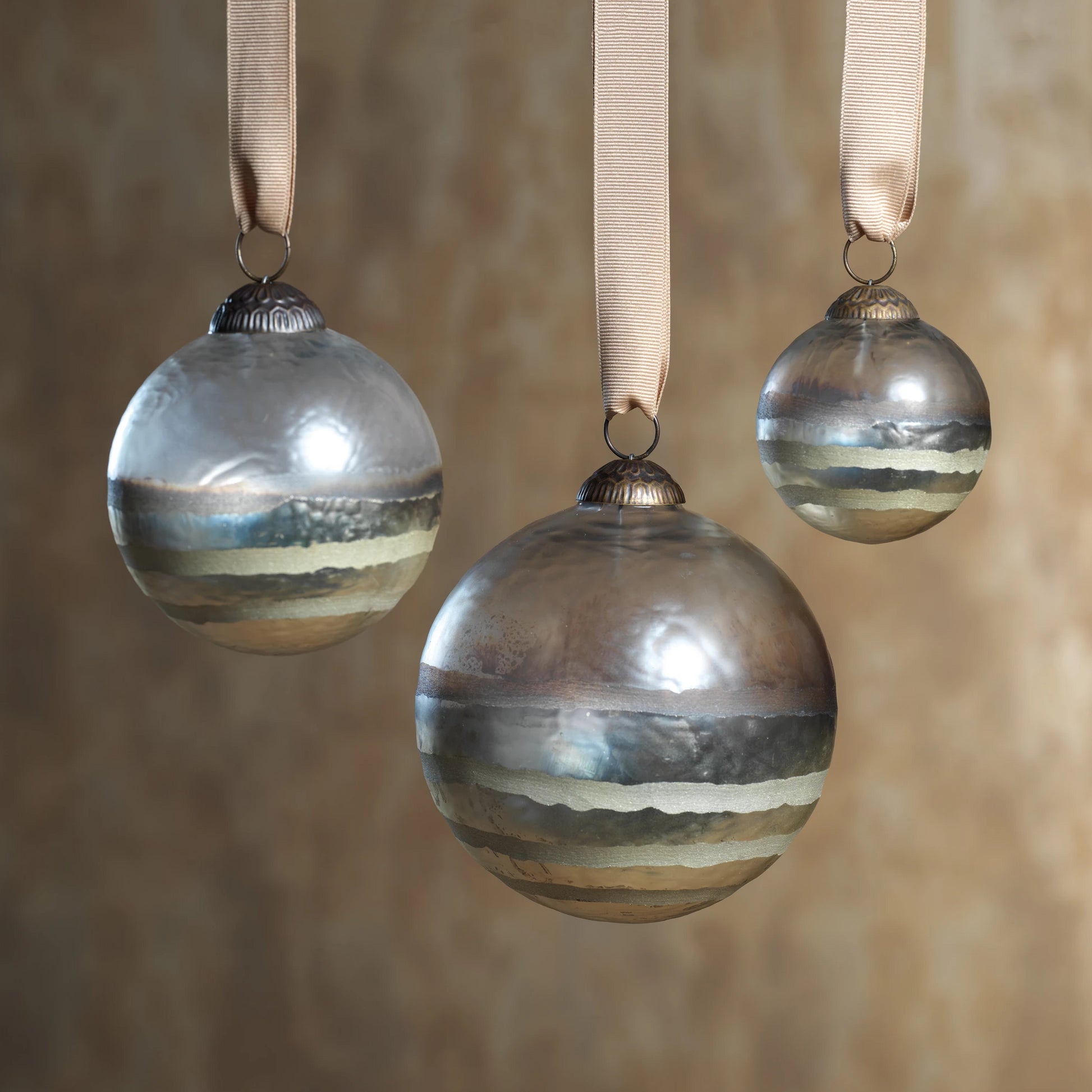 Smoked Ball Ornament - CARLYLE AVENUE